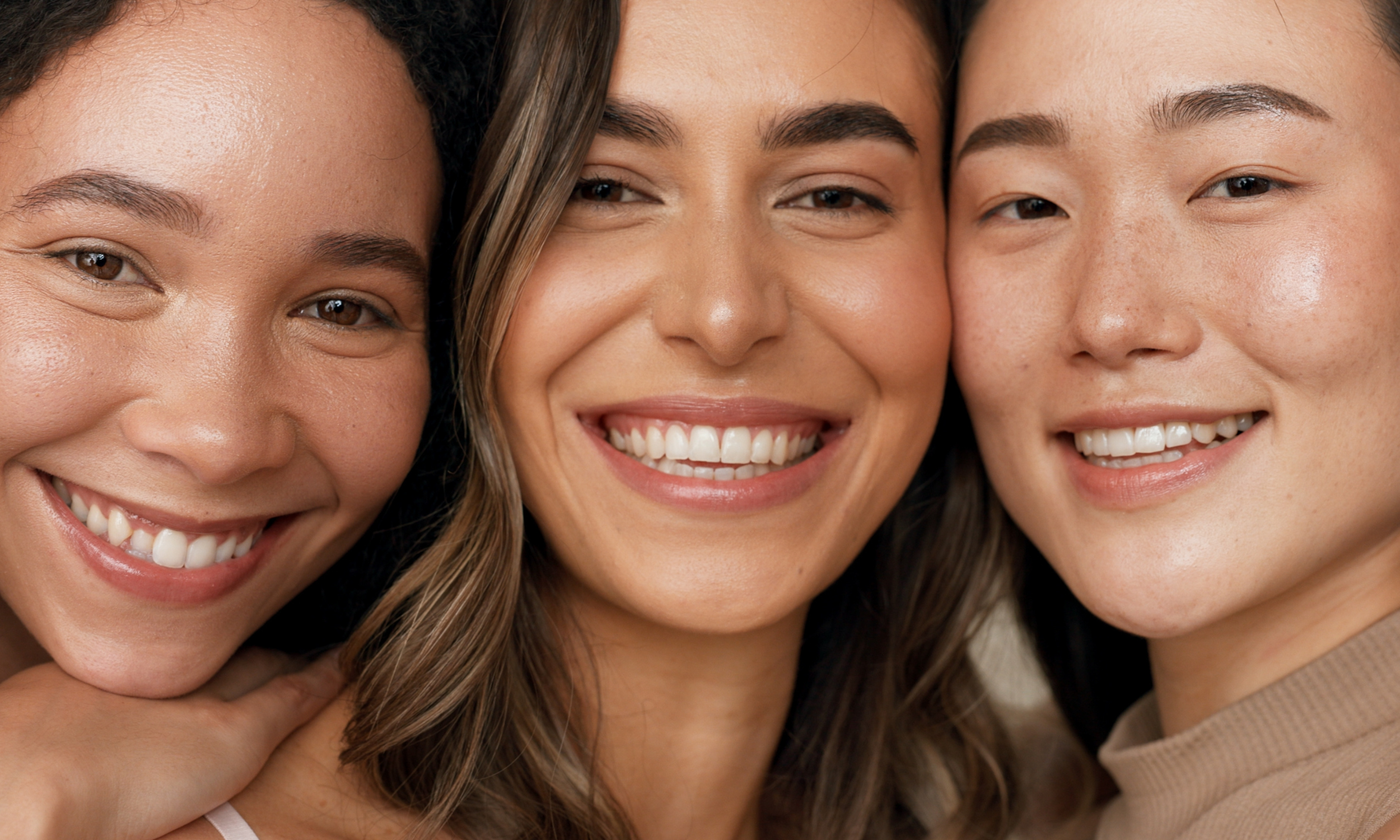 women with no makeup natural skin clean beauty